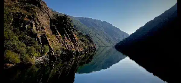 Catamarán Río Sil, paseos por la Ribeira Sacra y Cañones del Sil